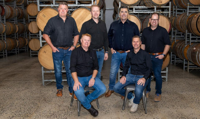 2026 Diners Club Winemaker of the Year Finalists
Back row left to right: Hannes Meyer (Alexander Vineyards), Stuart Botha (Tokara), Alvi van der Merwe (Alvi's Drift), Helgard van Schalkwyk (Nitida)
Front row left to right: Jacques Erasmus (Jacques Erasmus Wines), Bernard Claassen (Stellenbosch Vineyards)