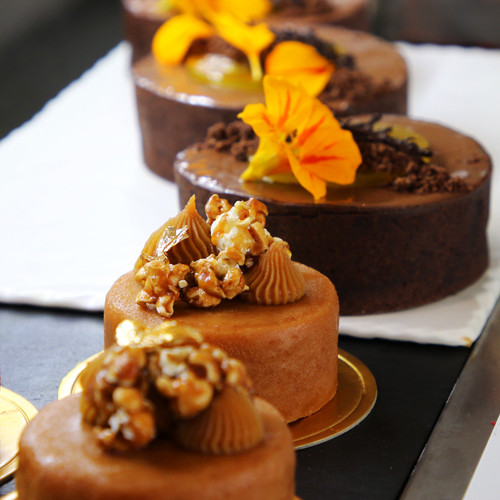 Pastry & Cake Bar