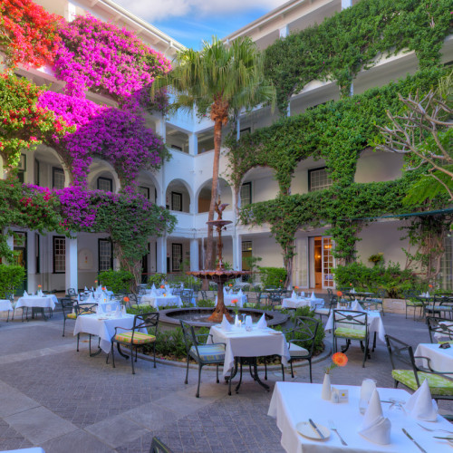 Courtyard Cocktails In Collaboration With Hendricks Gin – Every Friday & Saturday