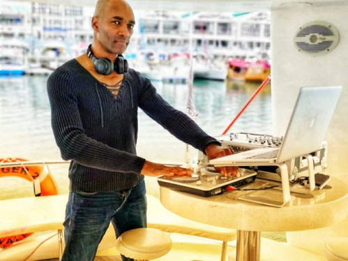 New Sundowner & Light Snacks Cruise with DJ - Friday & Sunday