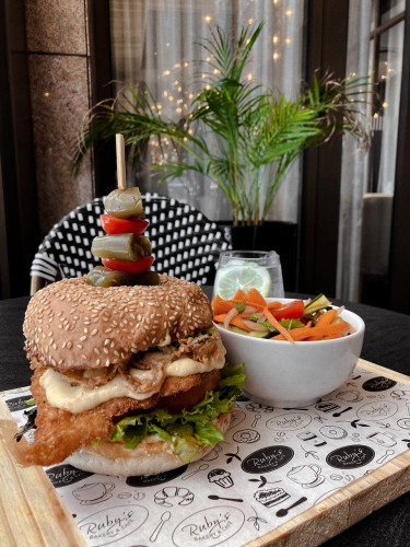 CRUMBED CHICKEN BURGER & ASIAN SALAD - R100