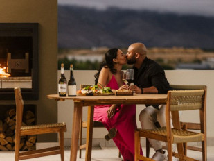 The Romance Basket: Available February Only