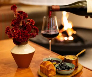 Estate collection Pinotage 2025 & Dalewood Fromage Brie Pairing